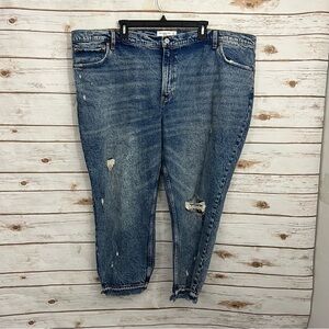 Abercrombie & Fitch Medium Wash Distressed Mom High Rise Jeans 24 Short